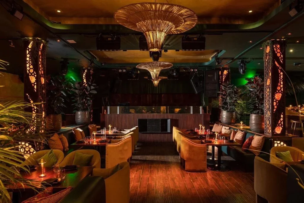 Baoli-Miami-provides-a-sophisticated-and-elegant-atmosphere-for-bachelorette-party-in-Miami