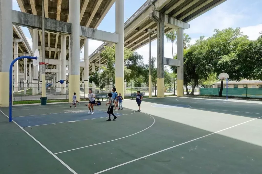 Outdoor basketball court at Jose Marti Park