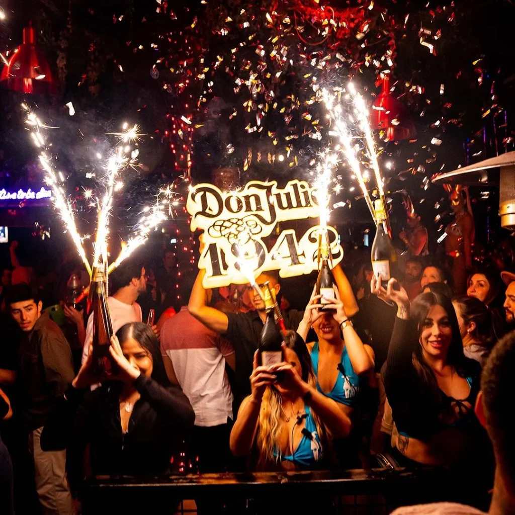 One-of-the-best-dance-clubs-to-enjoy-Miami-Nightlife-For-Older-Crowd-is-the-dirty-rabbit