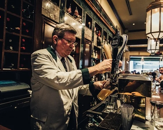 Behind-the-bar-drinks-at-Smith-and-Wollensky-New-York
