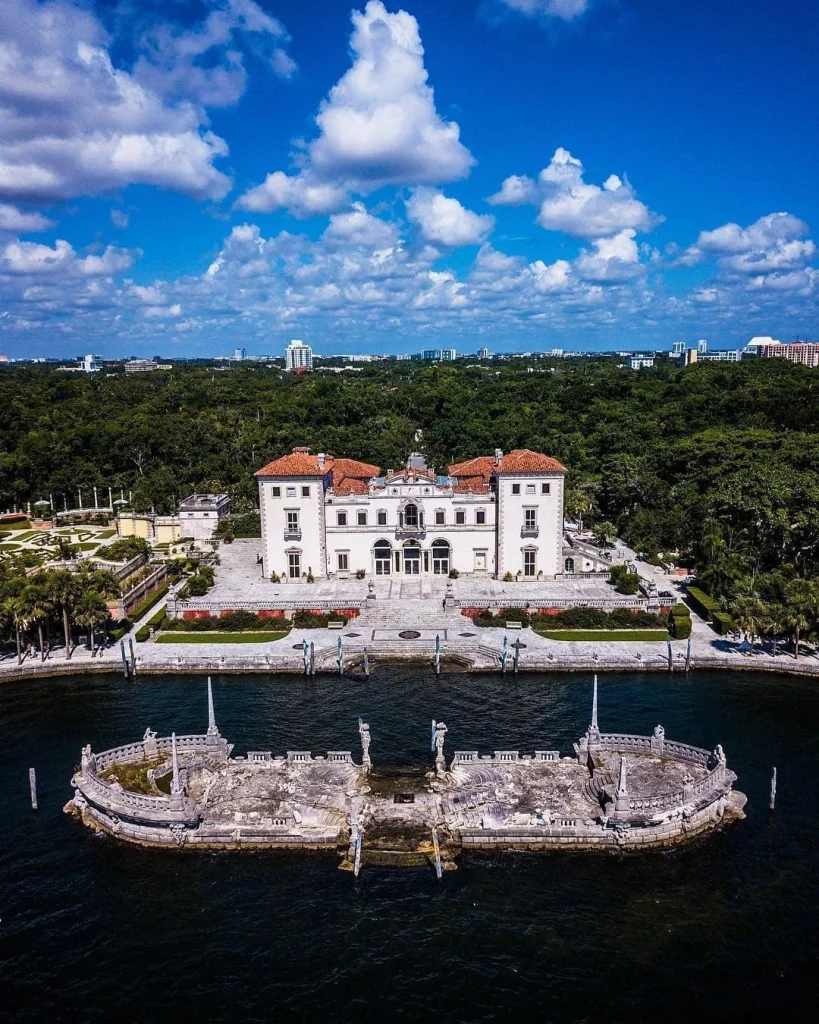 Children-can-learn-about-the-historical-significance-of-Vizcaya-Museum-and-Gardens-through-guided-tours-and-interactive-exhibits