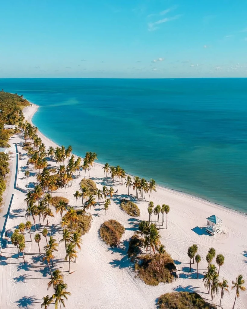 Crandon-Park-beach-is-one-of-the-top-5-beaches-without-seaweed-in-Miami