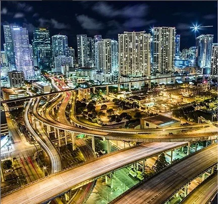 Downtown-Miami-at-night